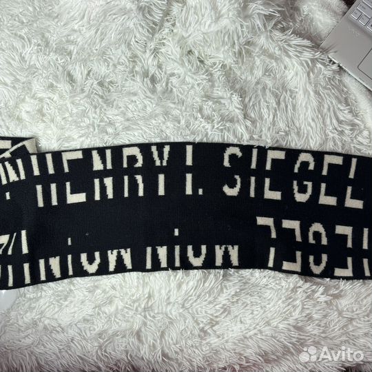 Шарф двухсторонний фирменный