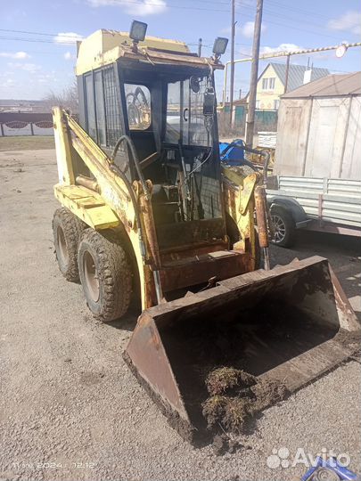 Мини-погрузчик Уралвагонзавод ПУМ-500, 2001