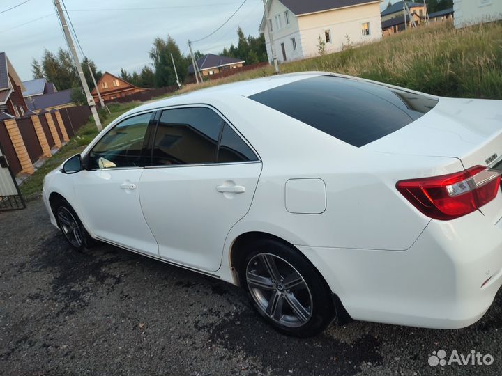 Toyota Camry 2.5 AT, 2013, 230 000 км