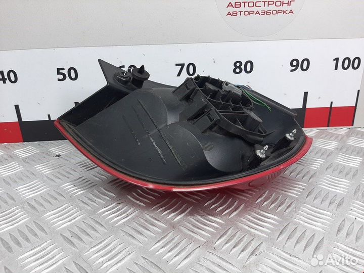 Фонарь задний левый для Mitsubishi Colt 6 MN186267