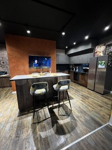 2-к. квартира, 110 м², 10/10 эт.