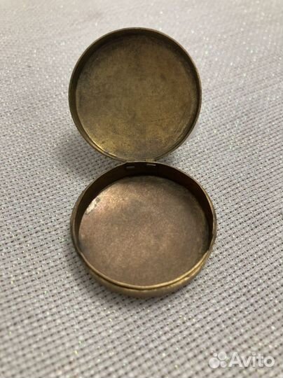 Шкатулка таблеточница диаметр 3см