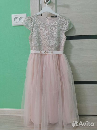 Нарядное платье