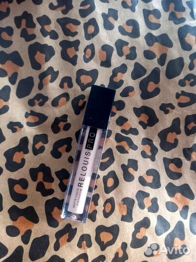 Тени для век