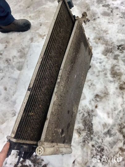 Радиатор Рено fluence