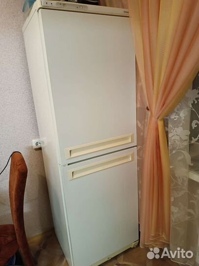 Холодильник Stinol бу
