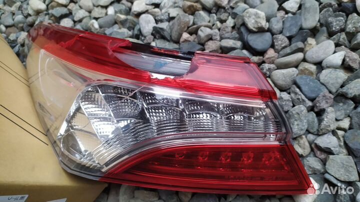 Задний левый фонарь toyota camry 70