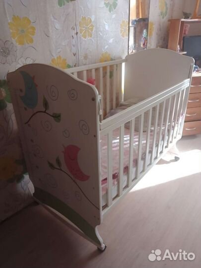 Детская кроватка