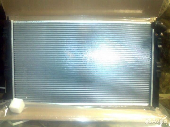 Радиатор охлаждения двигателя Лансер 10 X 2007