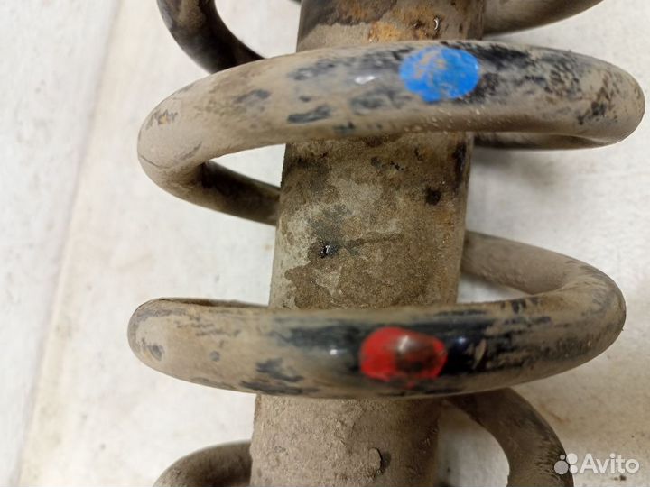 Стойка задняя в сборе Toyota Avensis 2 T250