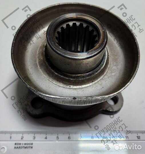 Фланец редуктора хвостовика, 17 шлицов, Isuzu Elf