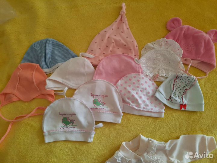 Шапочки на новорожденного