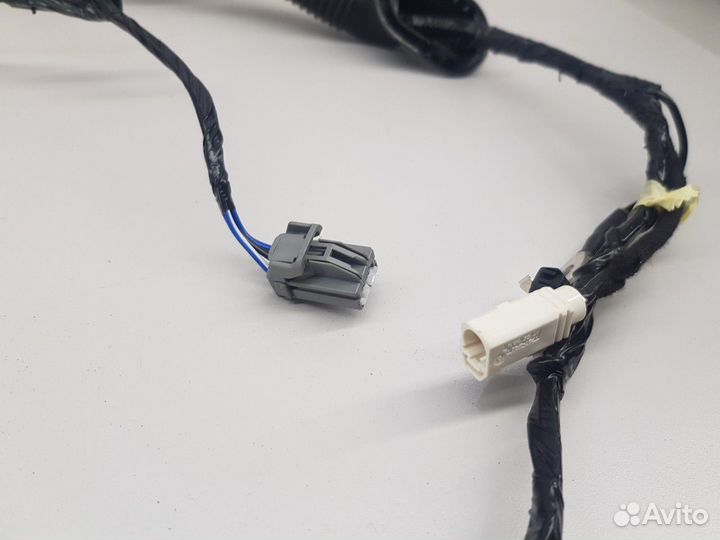 Электропроводка крышки багажника (Volvo XC40)