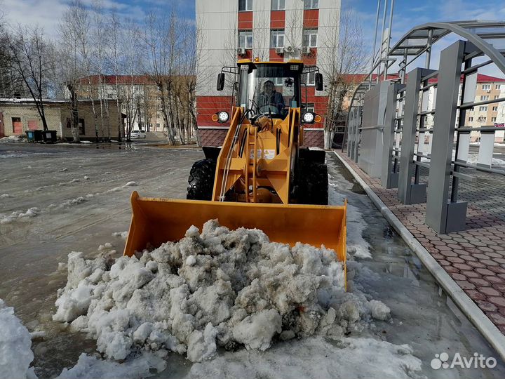 Фронтальный погрузчик