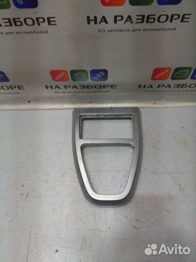 Накладка на консоль между сиденьями Land Rover