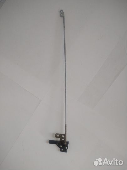 Петля правая Acer Extensa 4630