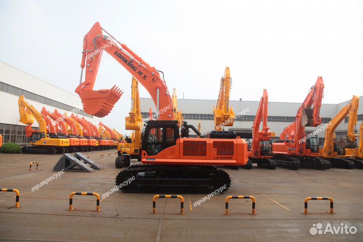 Гусеничный экскаватор Lonking CDM6490, 2023