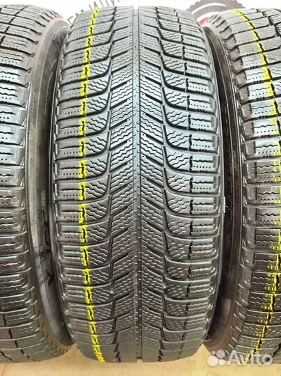 Michelin X-Ice XI3 215/60 R17 98V