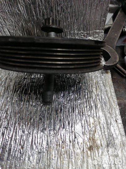 Шкив коленвала Volkswagen Fox