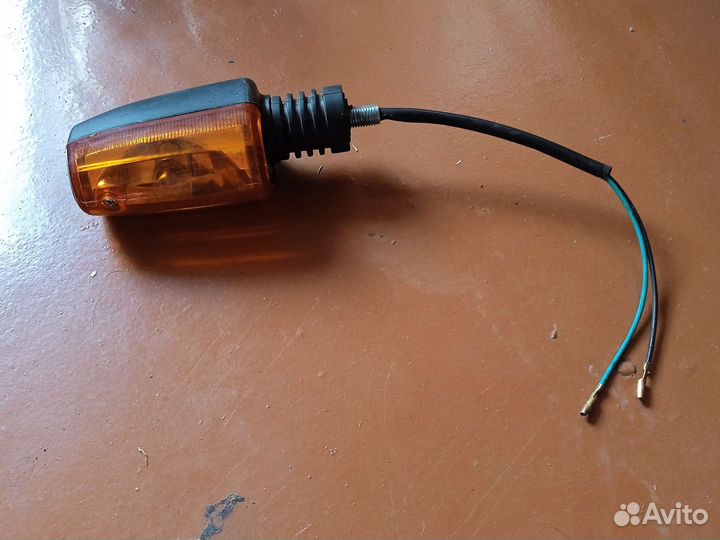 Поворотник на мотоцикл