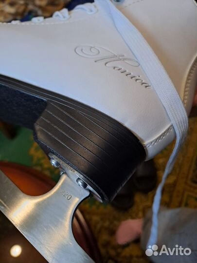 Коньки фигурные