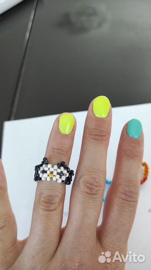Кольцо из бисера