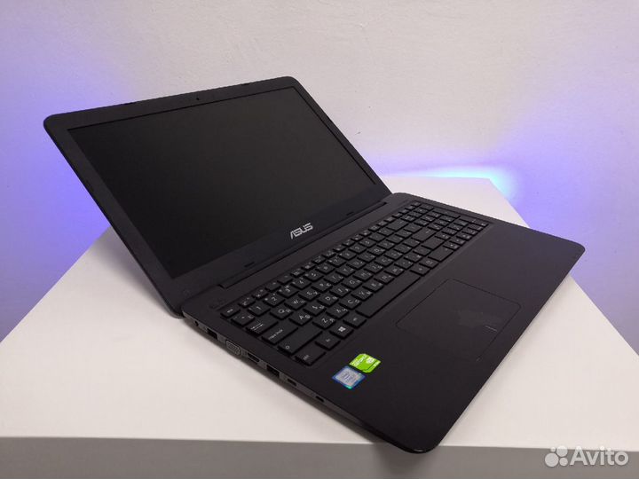 Asus для работы или учебы Core i7-6500u