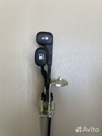 Рычаг лючка бака и багажника Hyundai Solaris 1