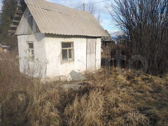 Дача 10 м² на участке 5 сот.