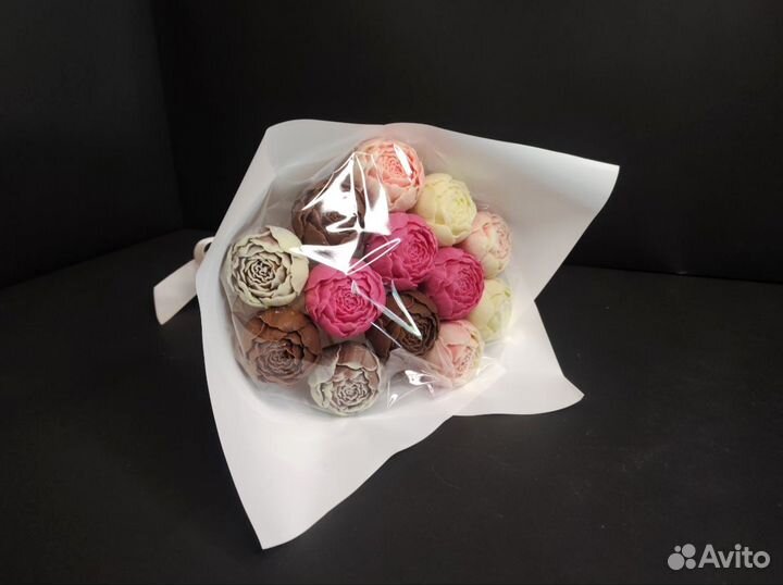 Пионы из Бельгийского Шоколада - 13 шт в Букете