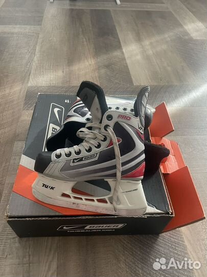 Хоккейные коньки bauer pro