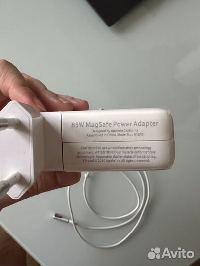 Зарядное утройство доя Macbook Air
