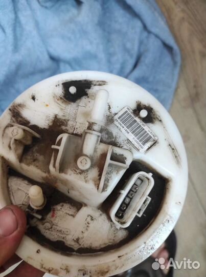 Топливный насос в сборе mazda 3 bl