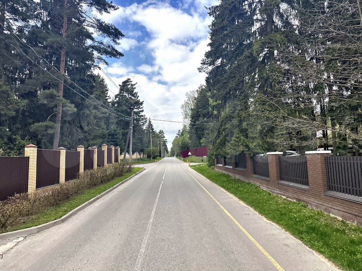 Участок 7 сот. (ИЖС)