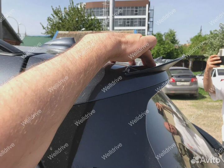 Спойлер верхний BMW X7 G07 черный глянец