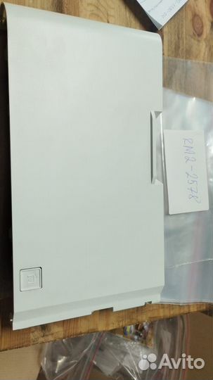 RM2-2578 Крышка правая в сборе