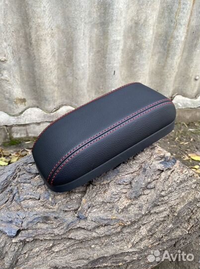 Обшивка подлокотника Приора 2