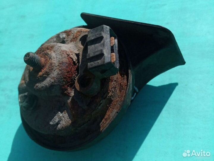 Звуковой сигнал Volkswagen Golf 2