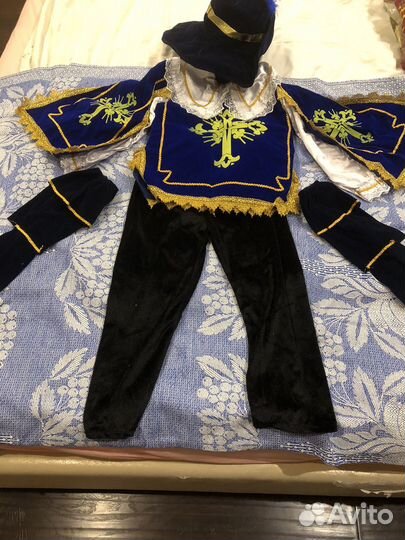 Новогодний детский костюм мушкетер