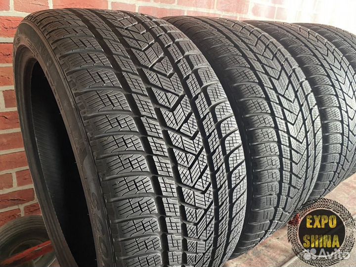Pirelli Scorpion Winter 295/35 R21 107V