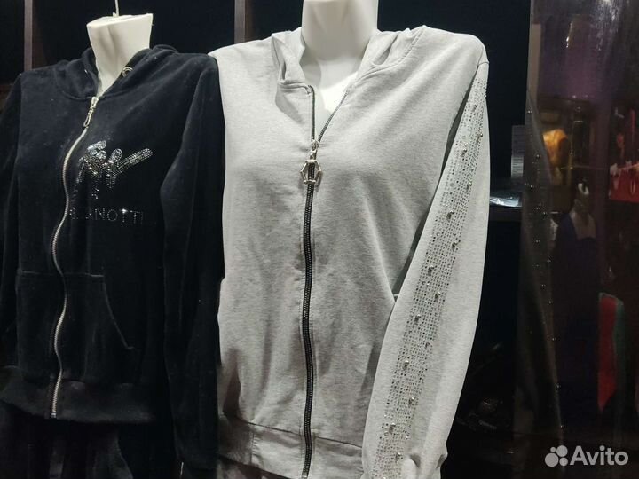 Спортивные костюмы