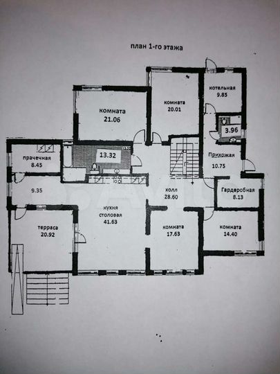 Дом 400 м² на участке 21 сот.