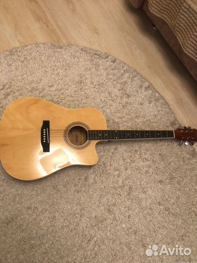 Акустическая гитара