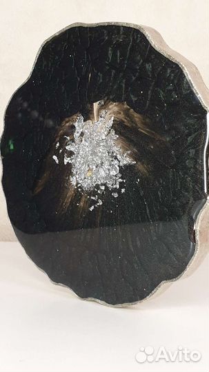 Подставка из эпоксидной смолы черная 13х13см