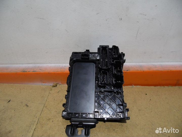 Блок реле салона Лексус лс 460