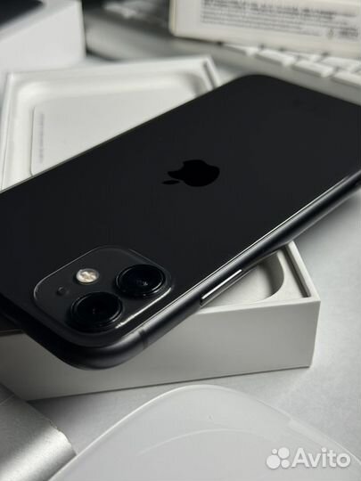 iPhone 11, 256 ГБ