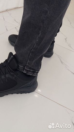 Мужские джинсы