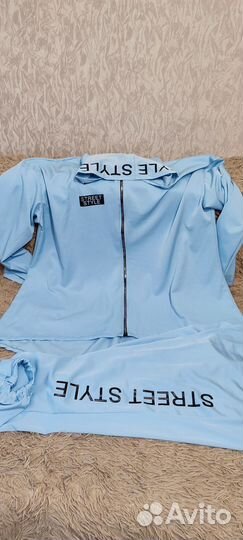 Спортивный костюм женский