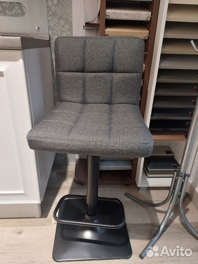 Барный стул