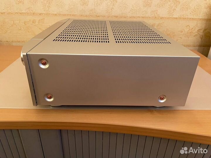 Интегральный усилитель Marantz PM 8005